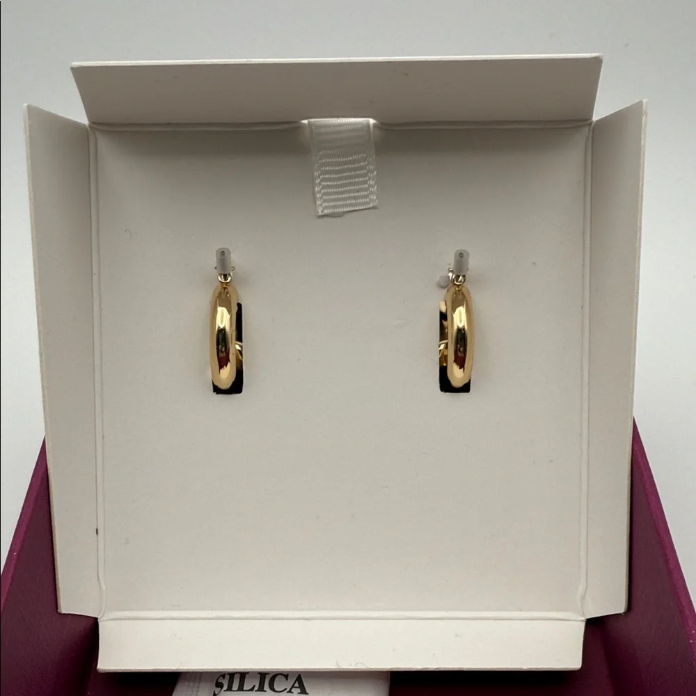 EttaVee Gold-Tone & Green Hoop Drop Earrings w/ Box, NIB